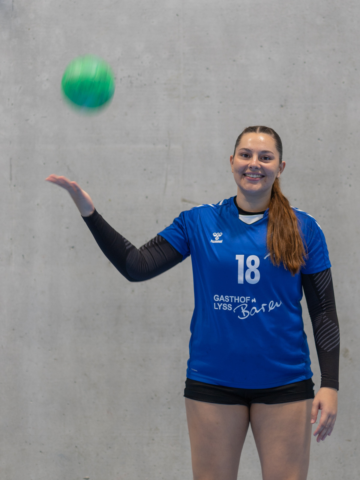 #18 Angela Porcar Cotanda
